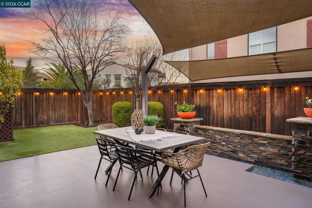 836 Griffon Court
