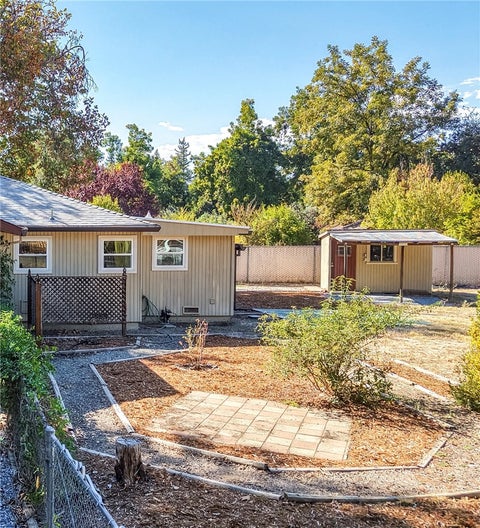 Tiny photo for 3500 Pioneer LN, Redding, CA 96001 (MLS # SN26225461)