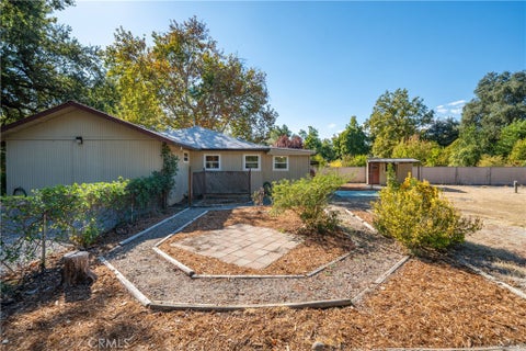 Tiny photo for 3500 Pioneer LN, Redding, CA 96001 (MLS # SN26225461)