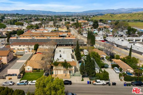 Photo of 22607 14th Street #6, Newhall, CA 91321 (MLS # 26744501)