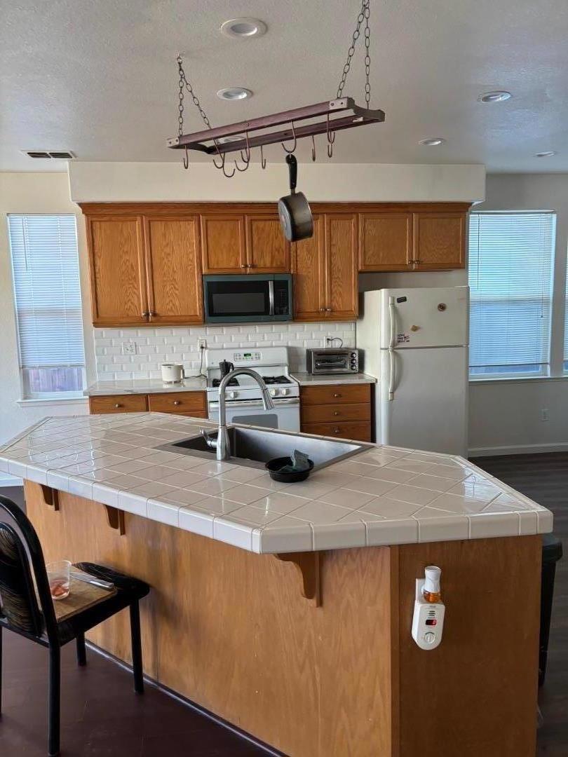 1243 Laurel Park Circle