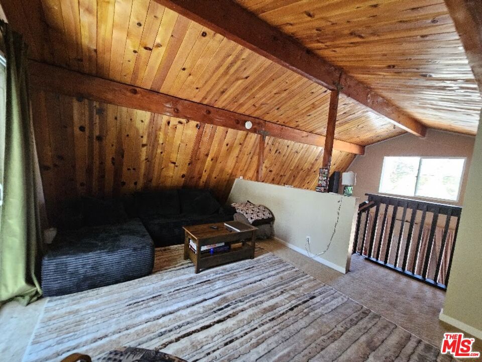 550 Pine Lane