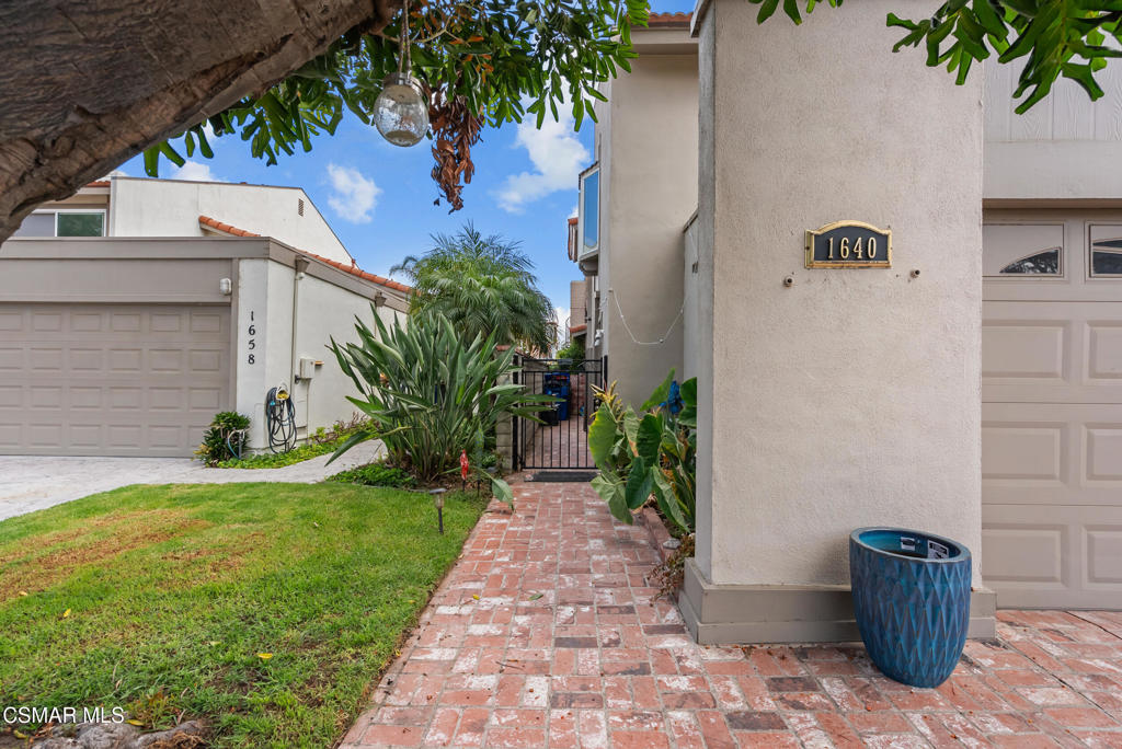 1640 Pierside Lane