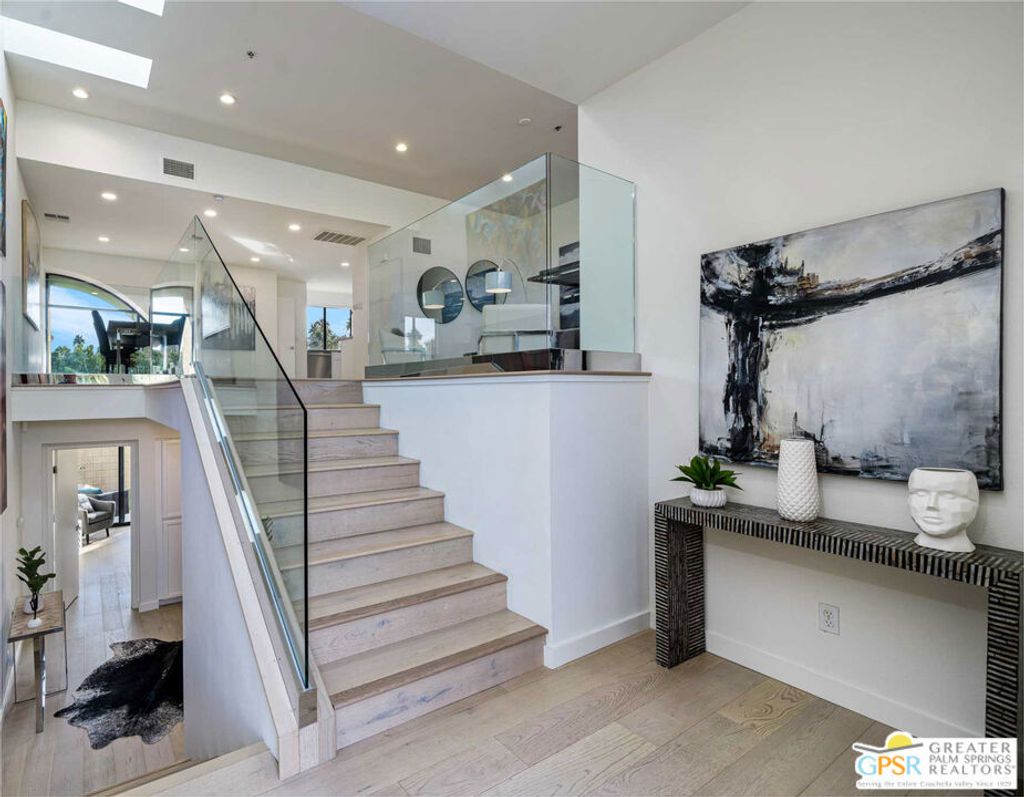 Photo of 100 E Stevens Road #513, Palm Springs, CA 92262 (MLS # 25588991PS)