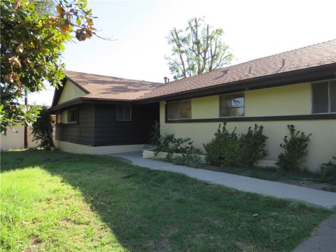 Photo of 11323 Zelzah Ave, Granada Hills, CA 91344 (MLS # SR26075163)