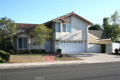 27582 Cenajo Mission Viejo CA 92691