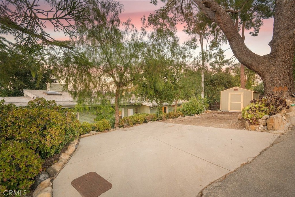 3582 Elm Drive