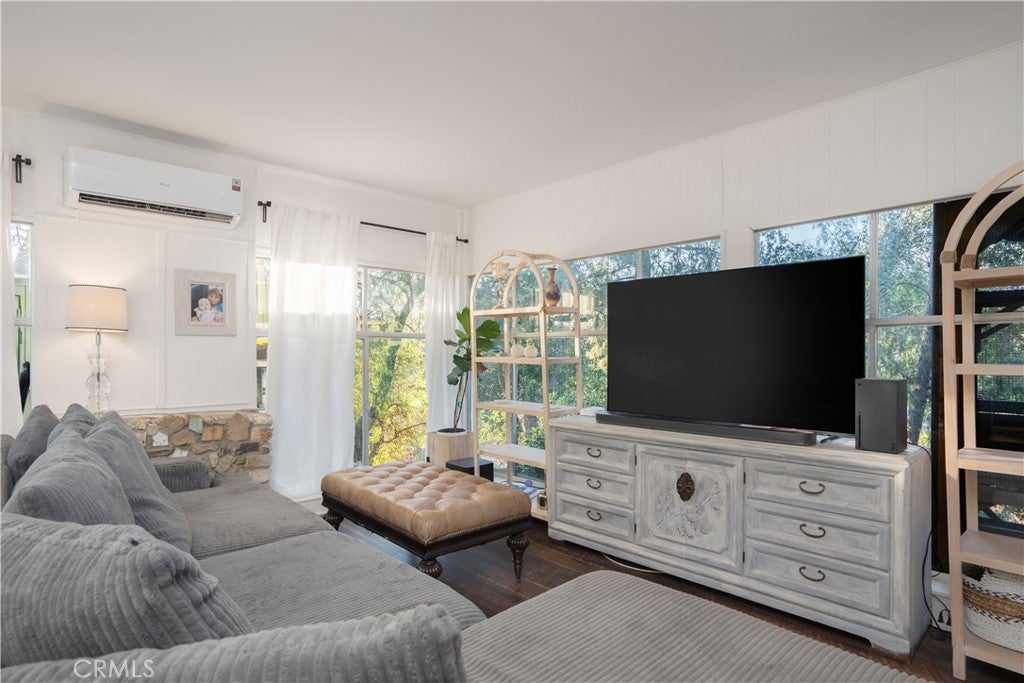 3582 Elm Drive