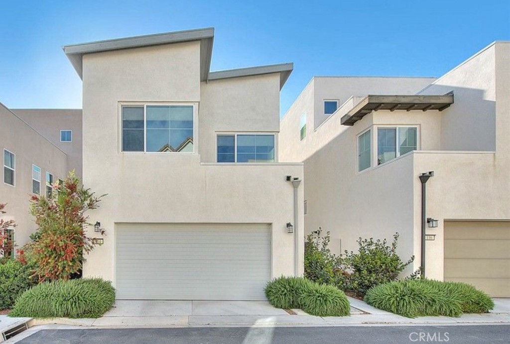 Escape to your own private oasis in this stunning three-story detached home in Irvine! Perfect for those seeking a spacious and luxurious retreat, this property offers the ultimate in comfort and convenience. Parks, pool and trails.
Rent or buy this beautiful home furnished or unfurnished, tailored to your unique needs and style.
Enjoy the luxury of having a private bedroom and bathroom on the first floor, perfect for guests, in-laws, or those who prefer easy access.