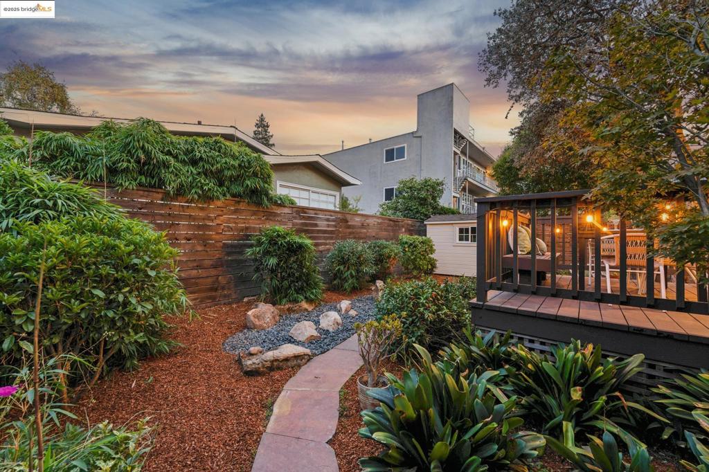 ELMWOOD - Residential