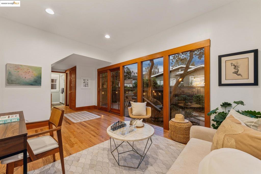 ELMWOOD - Residential