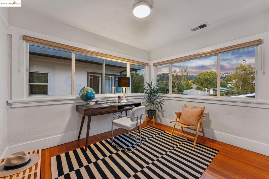 ELMWOOD - Residential