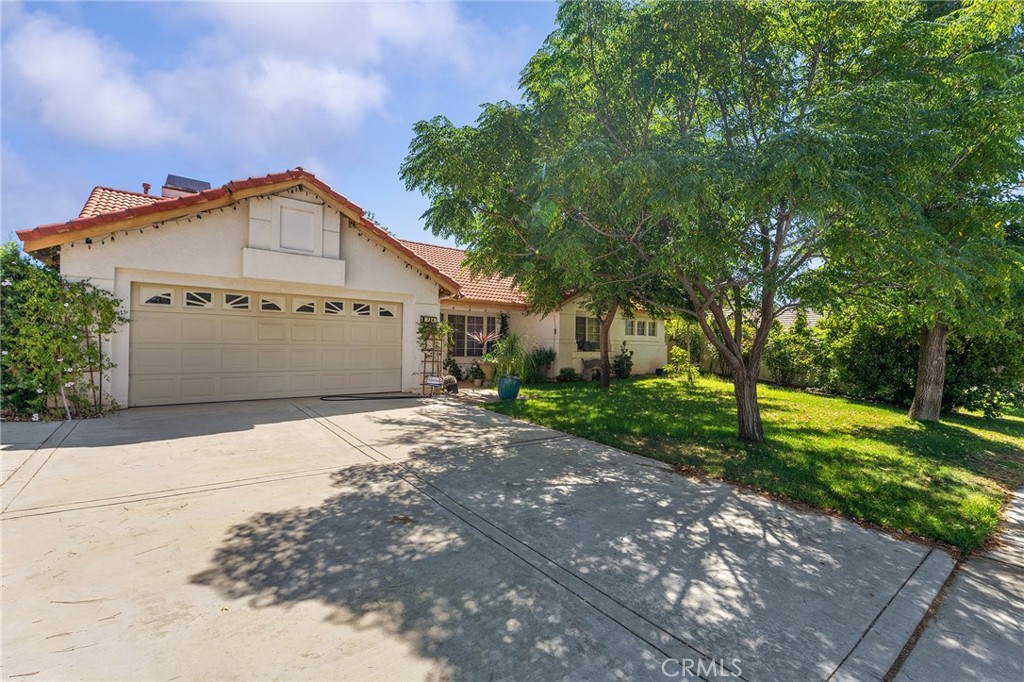 Welcome to a home that feels both spacious and warm. Set in Banning’s desirable Snow Creek neighborhood, this single-story residence offers about 2,000 sq ft of thoughtfully designed living space, blending comfort and style throughout.
Step inside to a light-filled open layout anchored by an enormous custom kitchen with abundant counter space and cabinetry—perfect for holiday gatherings or quiet family dinners. The kitchen flows naturally into a cozy family room with a classic fireplace, creating the ideal heart of the home.
The primary suite provides a true retreat with a private bath and an extra-large walk-in closet. Two additional bedrooms include an oversized third bedroom, giving you flexible space for guests, a playroom, or a home office.
Outdoor living is equally inviting. The backyard features a Blaze professional outdoor grill with custom island and mini-fridge, two Allen + Roth steel-frame gazebos, and mature shade trees that keep summer afternoons cool. A nearly $10k hurricane-rated perimeter fence ensures privacy and lasting durability. A powered shed offers bonus space for hobbies or storage, and the attached 2-car garage adds everyday convenience.
Close to shopping, dining, and commuter routes, this Snow Creek home combines open spaces, modern upgrades, and timeless comfort—ready to welcome its next owner.