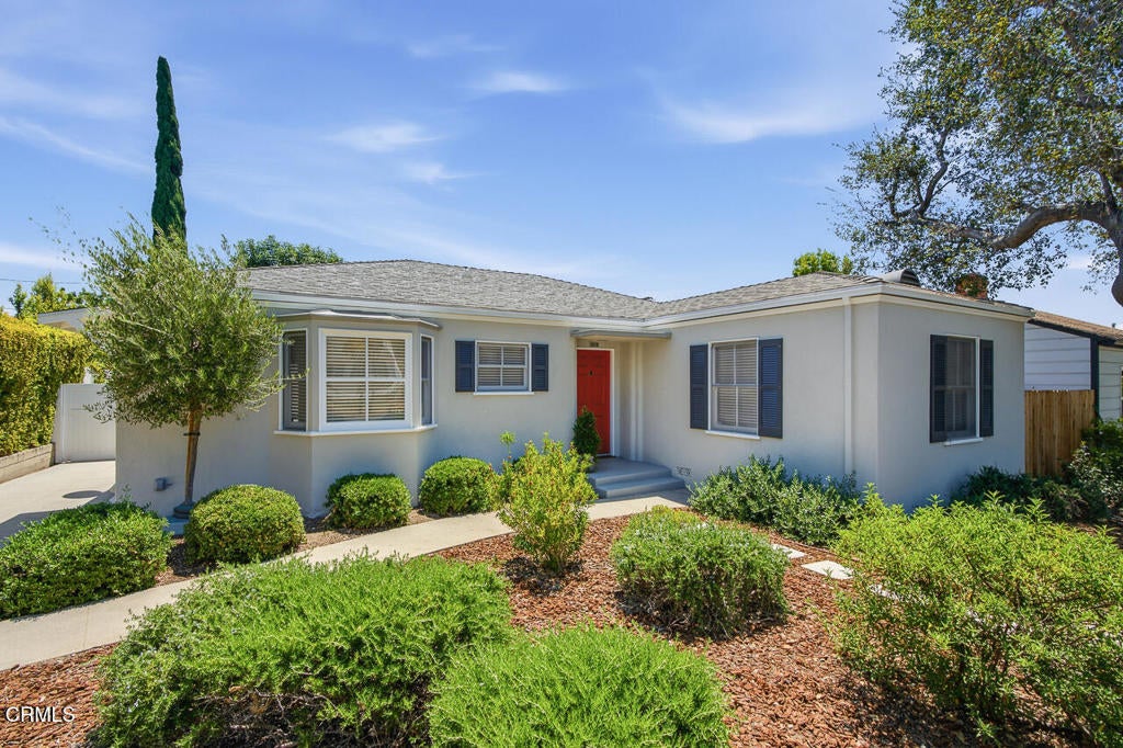 1010 Roxbury Drive