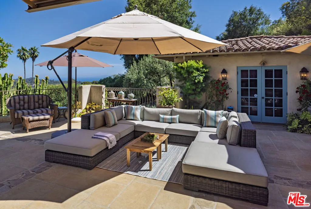 Santa Barbara, California 93105, United States, 4 Bedrooms Bedrooms, ,4 BathroomsBathrooms,Residential,Active,175727