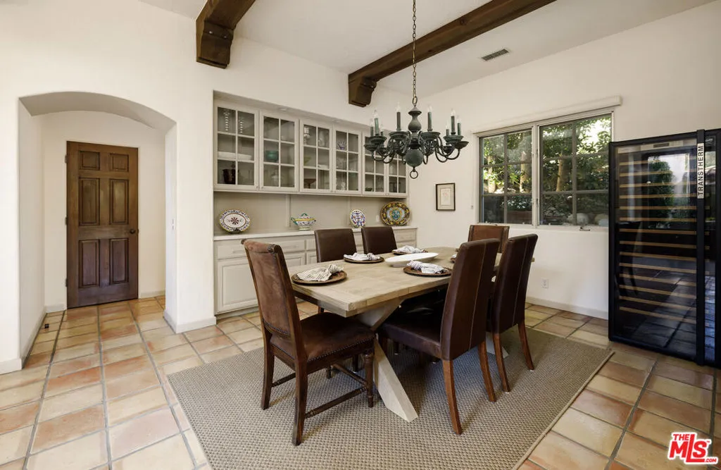 Santa Barbara, California 93105, United States, 4 Bedrooms Bedrooms, ,4 BathroomsBathrooms,Residential,Active,175727