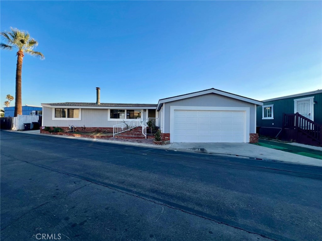 320 N Park Vista Street 179