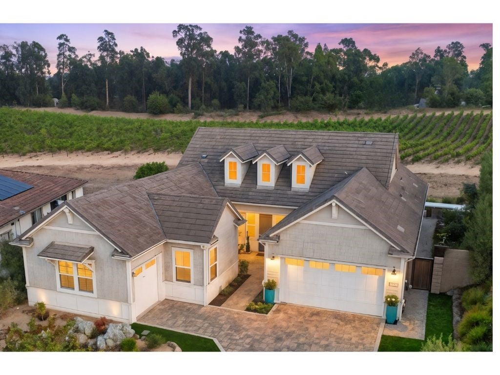 1220 Trail View Place