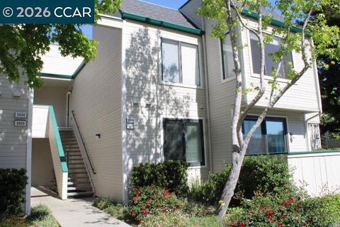 Photo of 3614 Stoneglen South, Richmond, CA 94806 (MLS # 41130166)