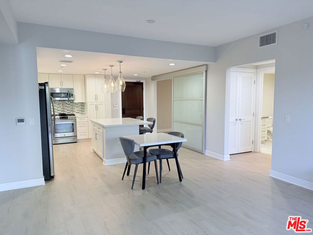 Photo of 5015 Balboa Boulevard #201, Encino, CA 91316 (MLS # 26672025)