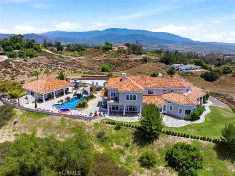 Photo of 34351 Calle Vista Vis, Temecula, CA 92592 (MLS # SW26123498)
