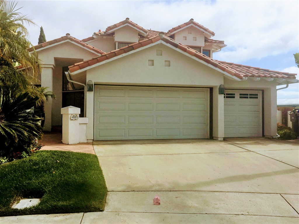 This bright single family home is in an ideal location in Carmel Valley. * Prime location on quiet corner lot of cul-de-sac * Bright and spacious with cathedral ceiling in entryway * One bedroom and bath downstairs * Office area upstairs with built in desk and shelving * Enclosed backyard with fenced-in pool and hot tub * Full interior paint and fresh varnish on wood * Near Carmel Creek Elementary, Carmel Del Mar, and Torrey Pines HS * Close to Del Mar Highlands and One Paseo Neighborhoods: Carmel Del Mar Complex Features: ,
