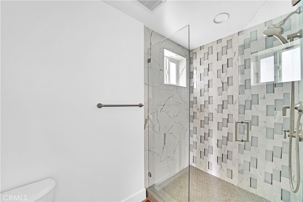 Alta Vista (AV) - Residential Lease