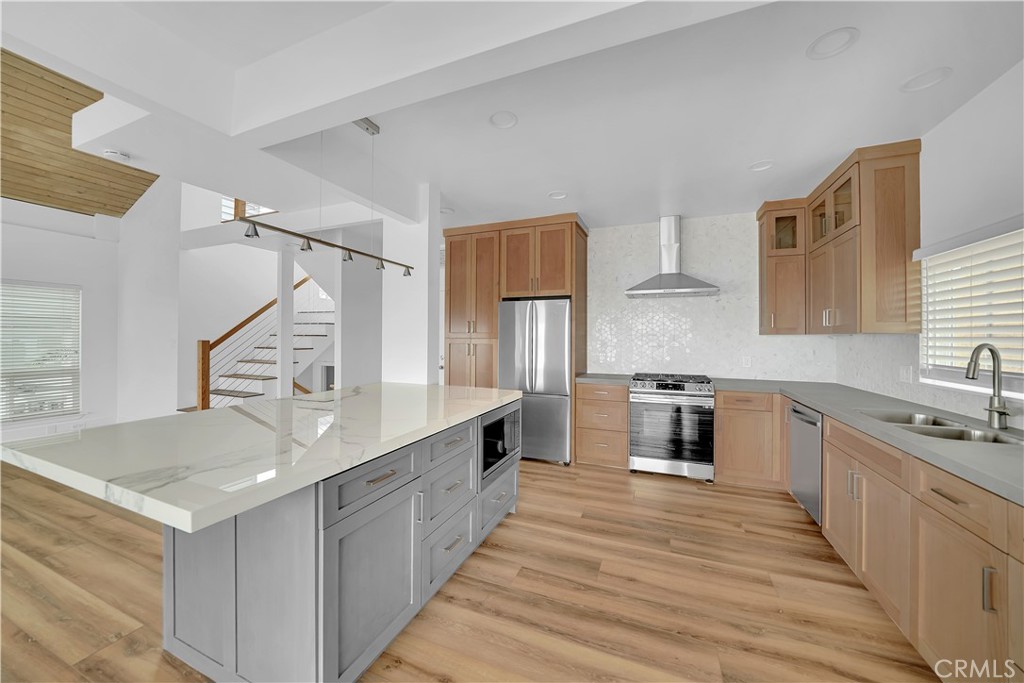 Alta Vista (AV) - Residential Lease