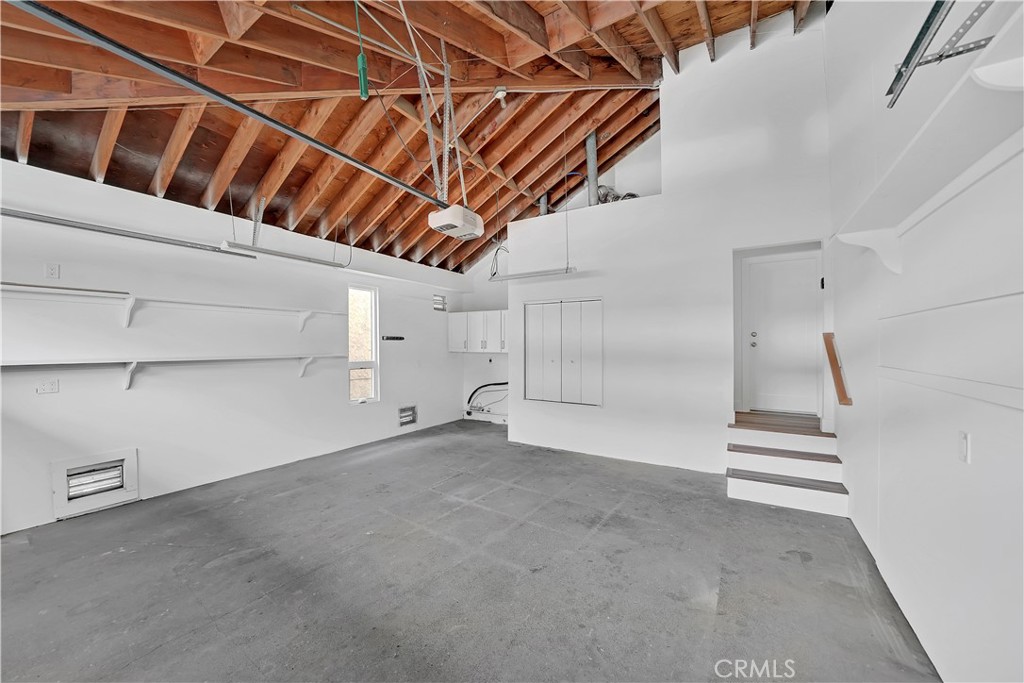 Alta Vista (AV) - Residential Lease