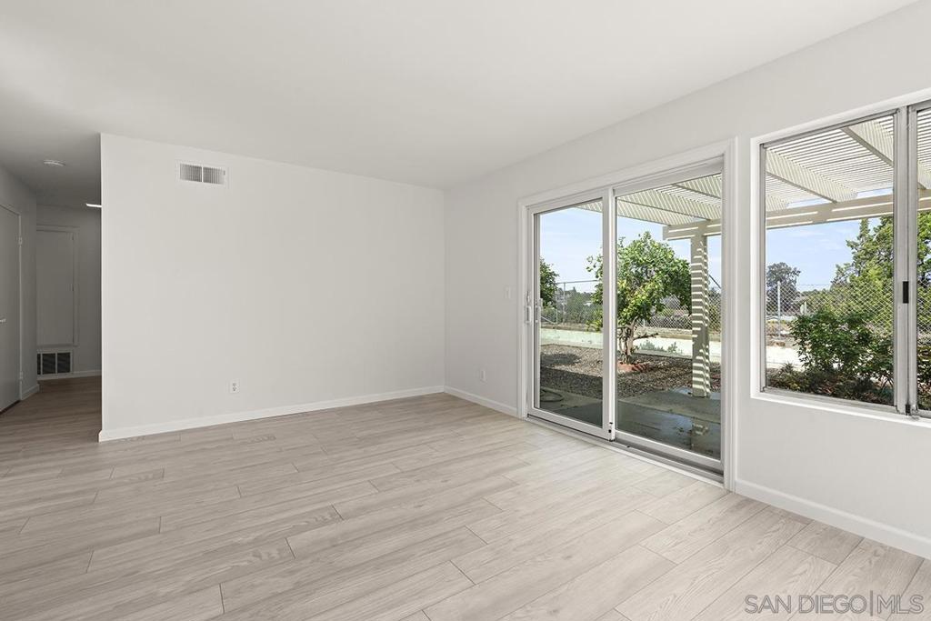 Mira Mesa - Residential