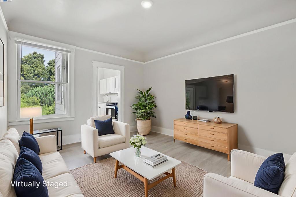 INNERMIION - Residential Lease