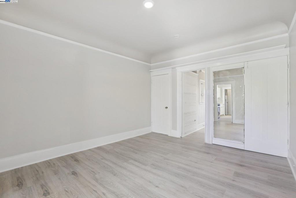 INNERMIION - Residential Lease