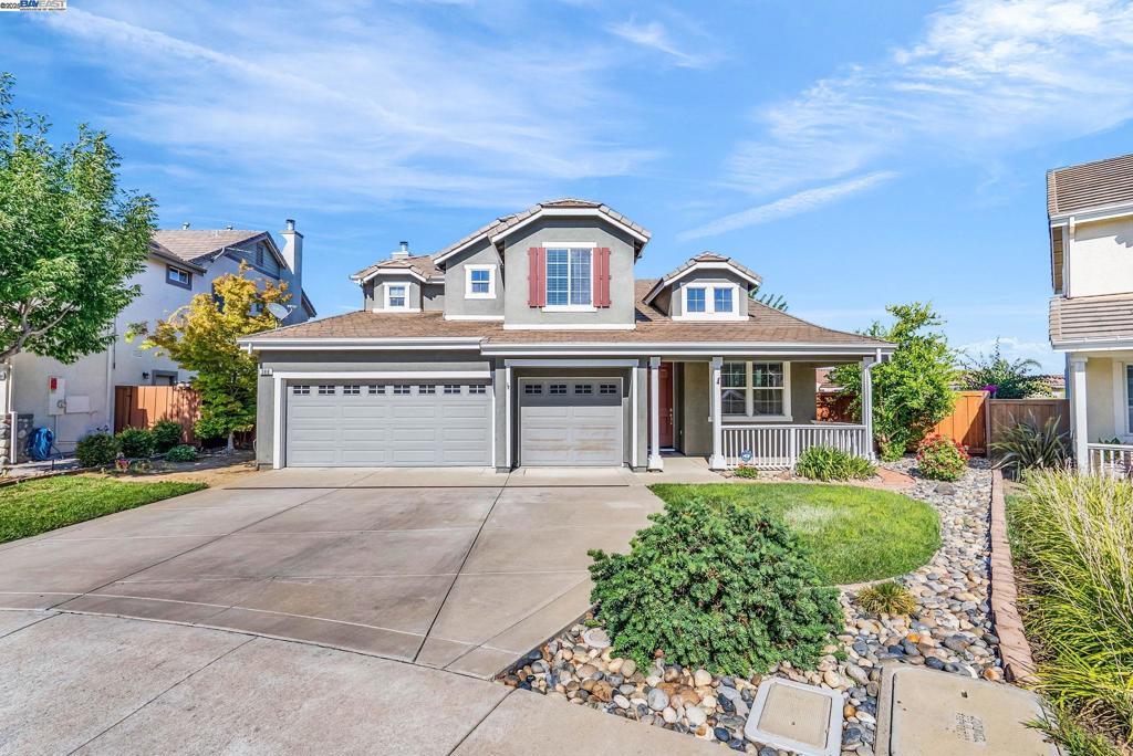 Welcome to this stunning home in the desirable Shadow Lakes community, featuring an active golf course and access to top-rated schools. This 5-bedroom, 3-bathroom, 2,652 SqFt home offers the perfect layout for multi-generational living, with a full bedroom and bathroom on the first floor. Nestled on a quiet court, it boasts an upgraded kitchen, beautiful flooring, and an open, light-filled layout. The expansive backyard offers endless potential—design your dream pool, build an ADU, or create RV/boat parking with ease. Whether you're looking for space to grow or a flexible floor plan to suit your lifestyle, this home delivers on all fronts. Enjoy the best of Brentwood living in a golf course neighborhood close to parks, trails, shopping, and dining. A rare opportunity with so much room to expand—don’t miss it!
