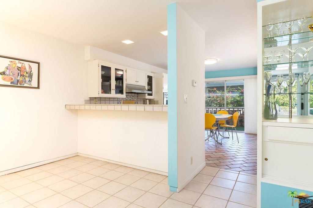 LasPalmas-LaSiestaVillas - Residential Lease