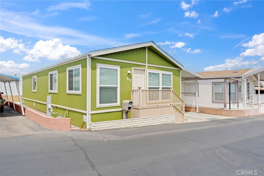 65 Hummingbird Lane