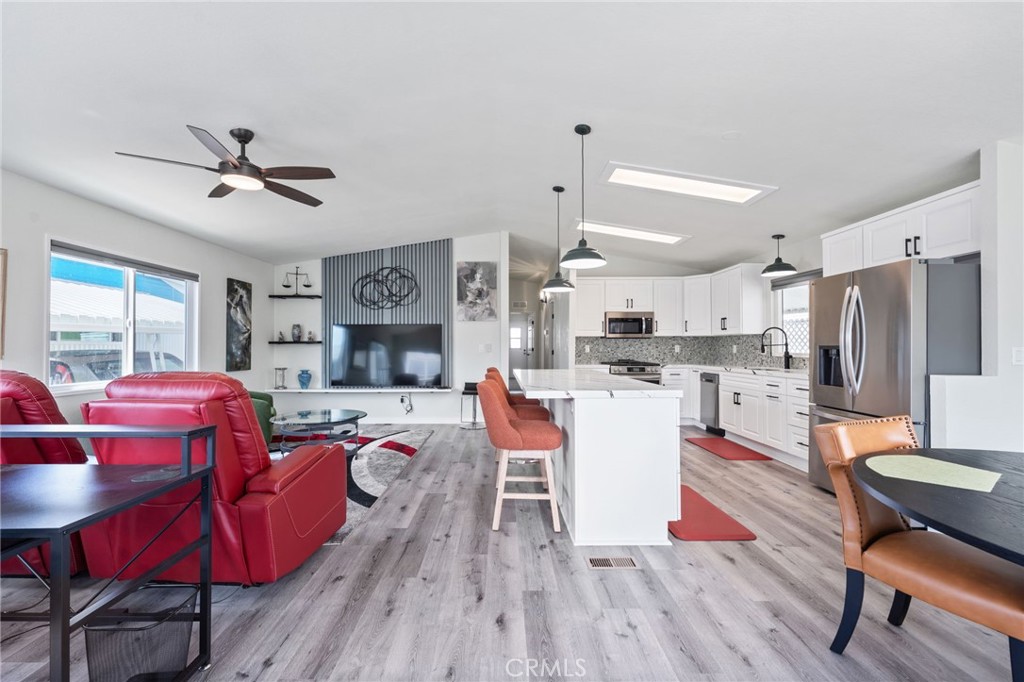 65 Hummingbird Lane
