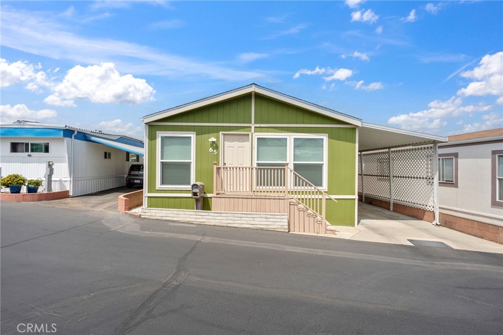 65 Hummingbird Lane