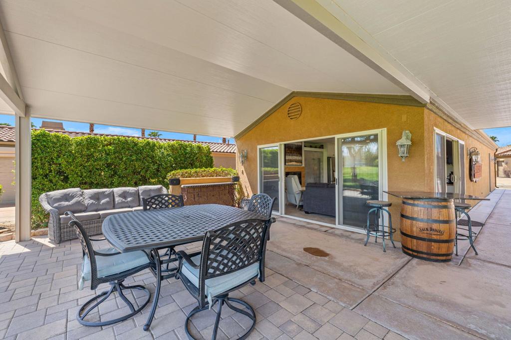 Vineyards Mtr Coach - Residential