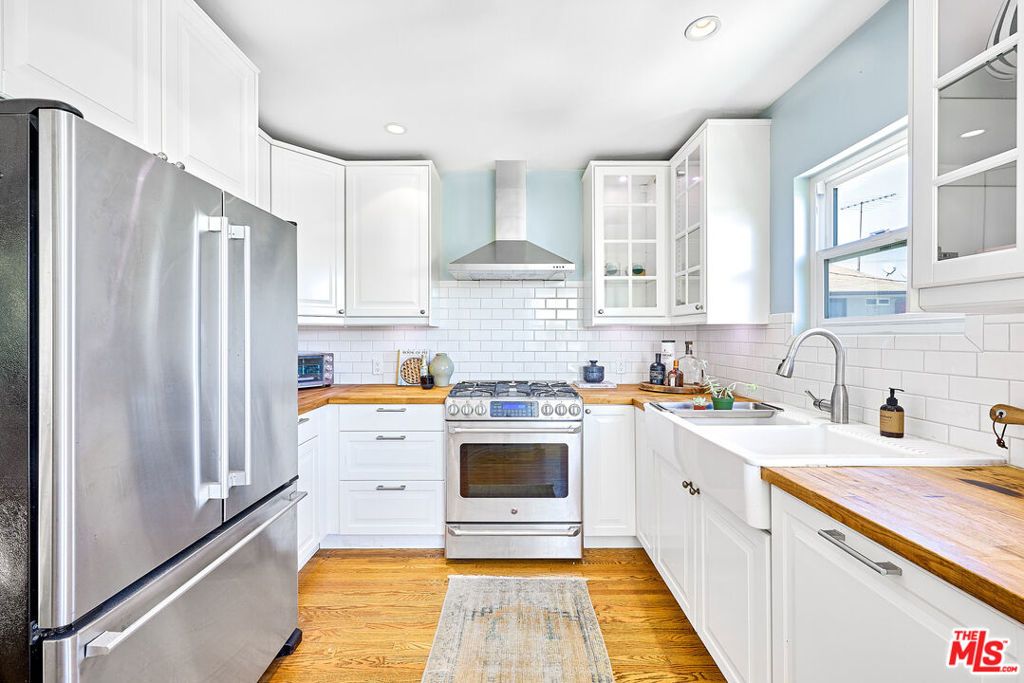Photo of 1835 7th Street #D, Santa Monica, CA 90401 (MLS # 25597023)