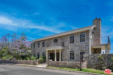 Photo of 1036 El Medio Avenue, Pacific Palisades, CA 90272 (MLS # 25631249)