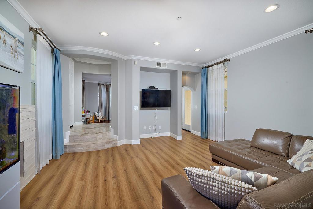 10409 Cherry Blossom Ln