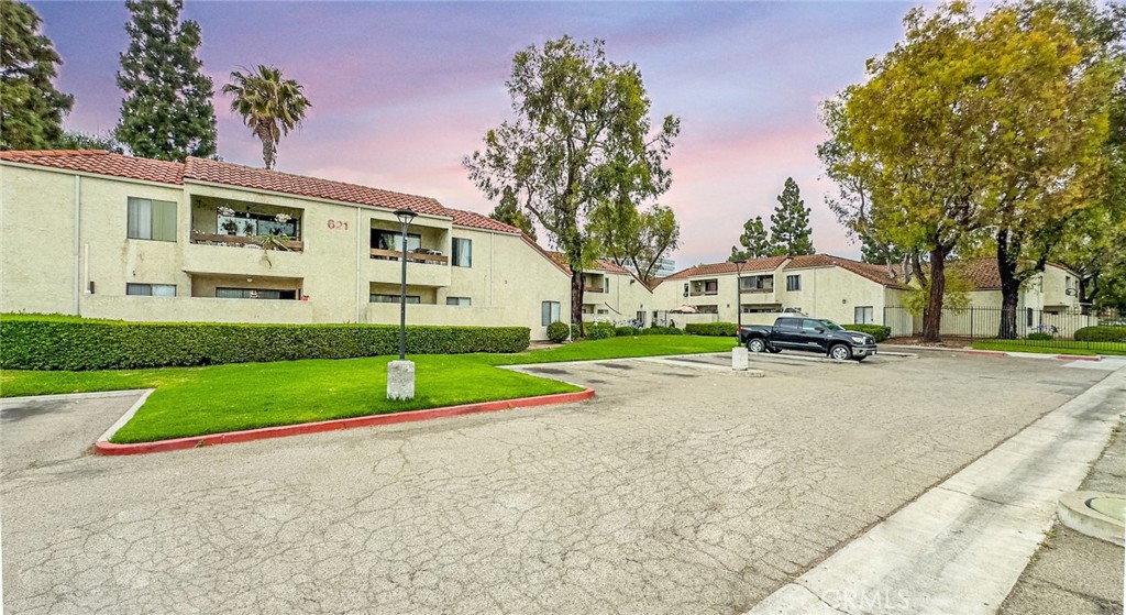 Townsquare - Residential