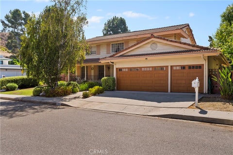 Photo of 6304 Mirrior Lake Dr DR, Hollywood Hills, CA 90068 (MLS # SR26185723)