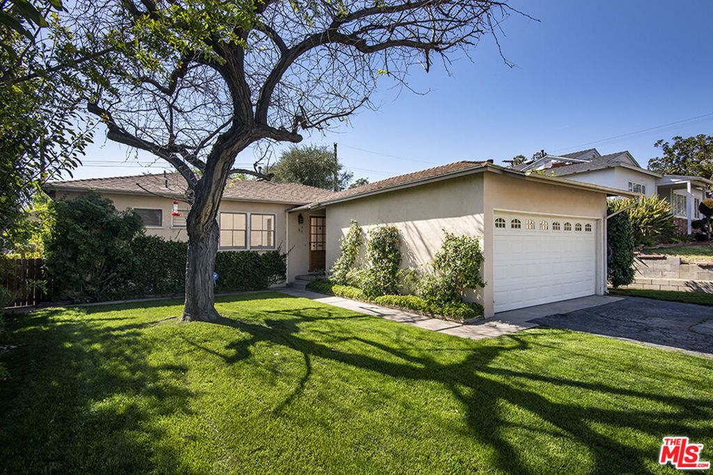 listing image 130729525115614313139
