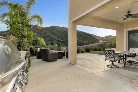 Tiny photo for 24008 Schoenborn Street, West Hills, CA 91304 (MLS # SR26026446)