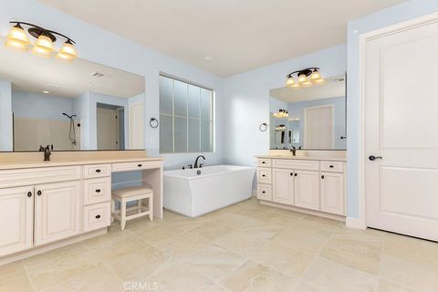 Tiny photo for 24008 Schoenborn Street, West Hills, CA 91304 (MLS # SR26026446)