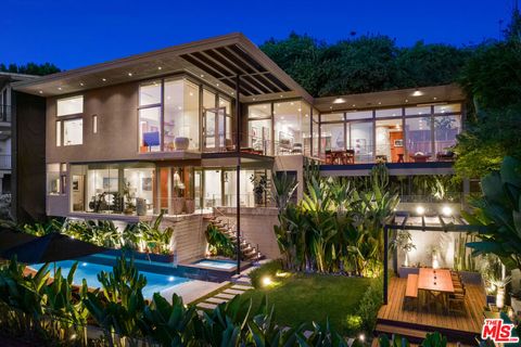 Photo of 1659 Waynecrest Drive, Beverly Hills, CA 90210 (MLS # 25575067)