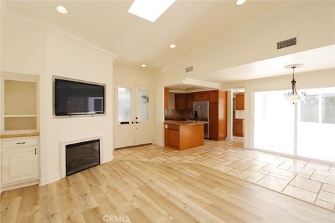 385 Avenida Castilla D Laguna Woods CA 92637