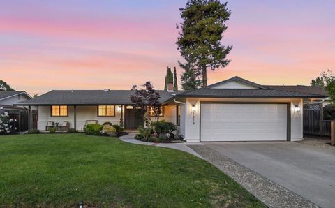 Photo of 1414 Newfoundland Drive, Sunnyvale, CA 94087 (MLS # ML82046822)