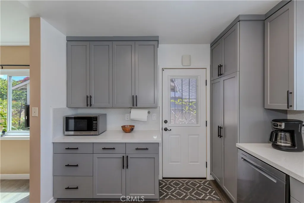 Anaheim, California 92805, United States, 5 Bedrooms Bedrooms, ,2 BathroomsBathrooms,Residential,Active,151842